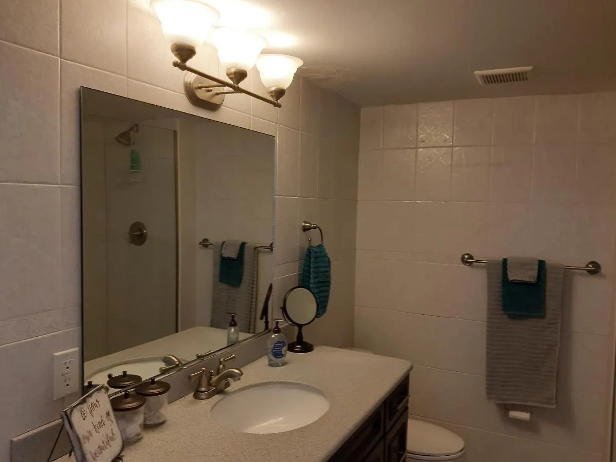 The Lookout At Coral Beach Apartment Freeport